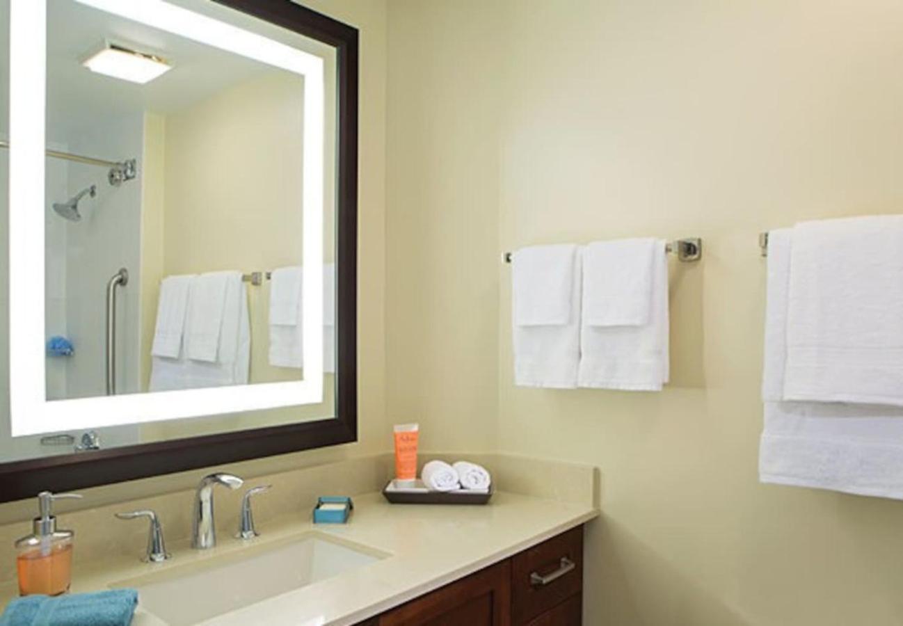 Marriott Beachplace Towers 2Bd Fort Lauderdale Exterior photo